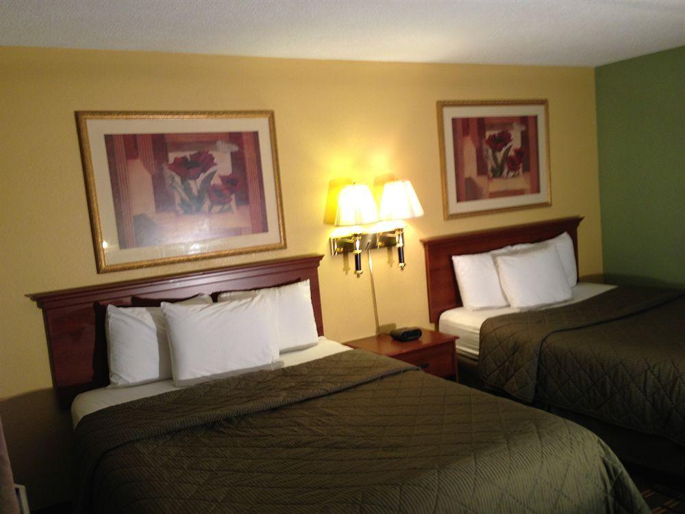 University Manor Inn Buffalo Exterior photo